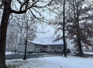 9286 E 1446 North Rd, Fairmount, IL 61841