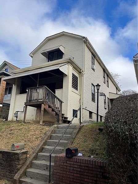 1st image of 540 Pine St Floor 1