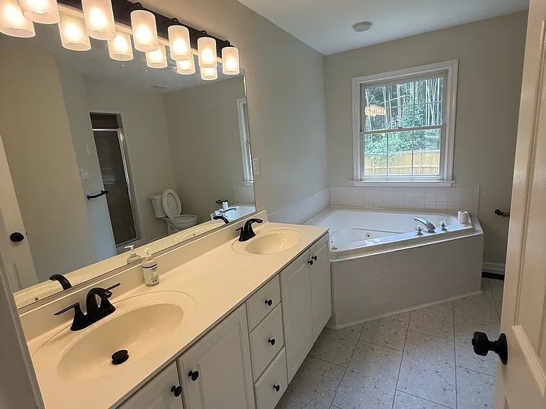 10216 Capitol View Ave — Photo 10