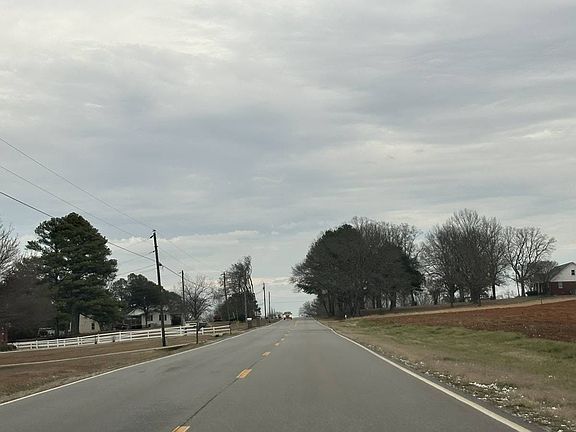 4th image of 17003 Huntsville Brownsferry Rd