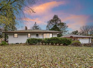 208 Kirkwood Ave, Winthrop Harbor, IL 60096