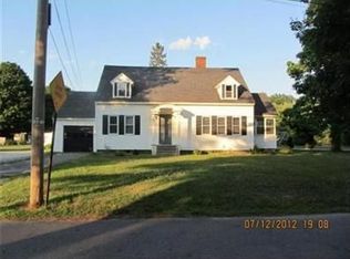 79 Mill St, Pepperell, MA 01463