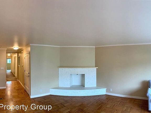 4th image of 851 43rd Ave