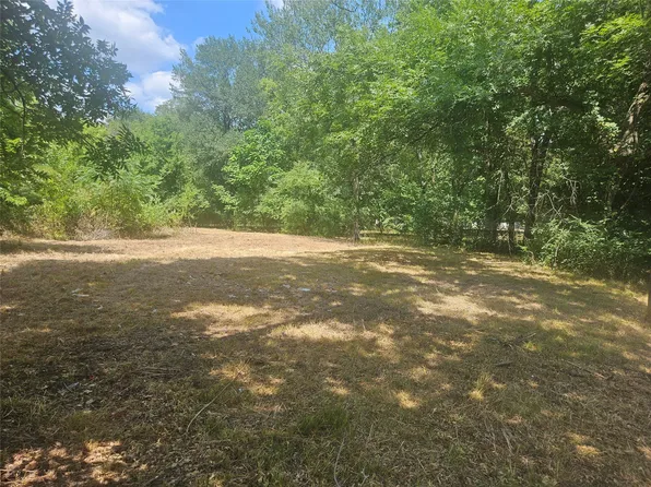 408 10th St NE, Paris, TX 75460