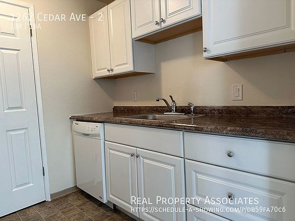 5th image of 1262 Cedar Ave APT 2