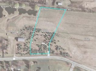 18200 W Lawnsdale Rd, New Berlin, WI 53146