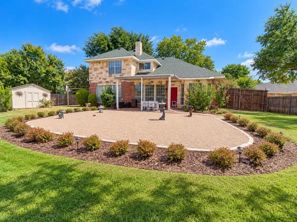 202 Browning Ln, Grand Prairie, TX 75052