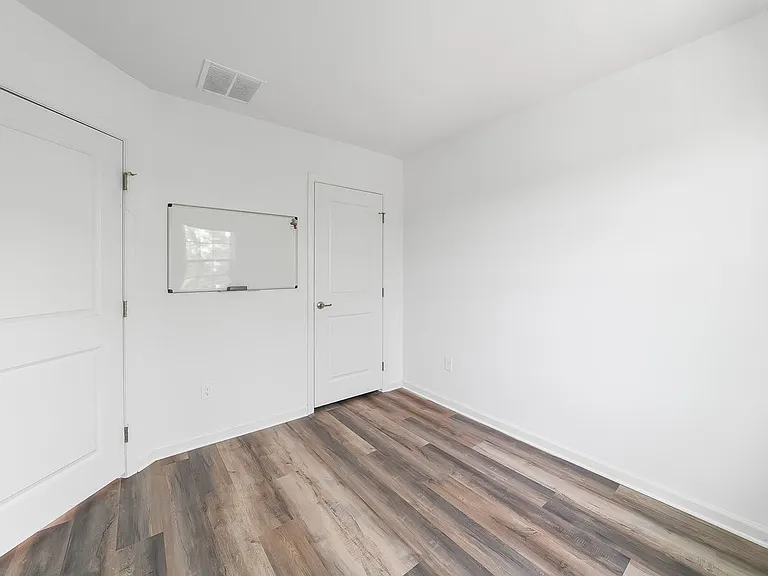 1222 Carrick Ct — Photo 8
