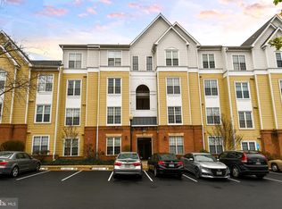 2103 Highcourt Ln APT 101, Herndon, VA 20170