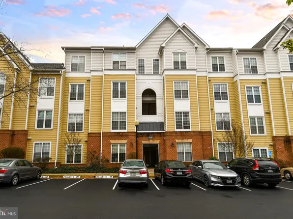 2103 Highcourt Ln APT 101, Herndon, VA 20170