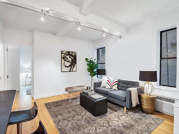 4th image of 23 10th St APT 222