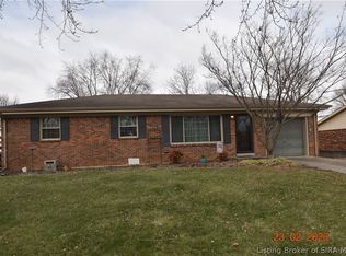 606 Lane Ave, Sellersburg, IN 47172