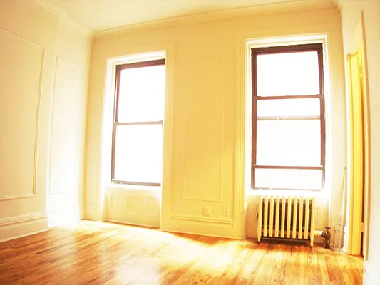 Rented by DSA Realty Midtown West | media 27