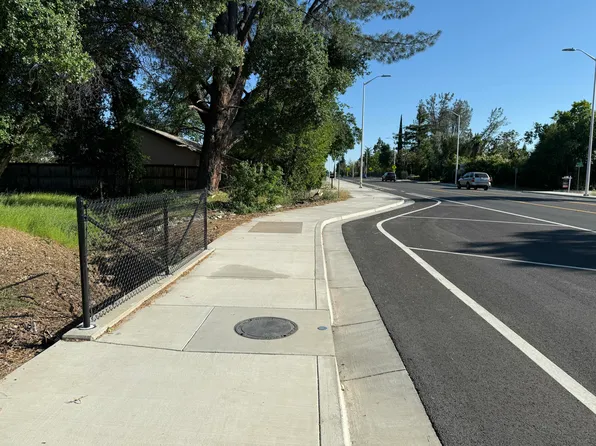 3643 Bechelli Ln, Redding, CA 96002