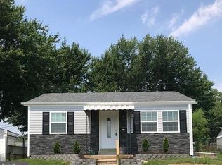 22 Propeller Dr, Middle River, MD 21220