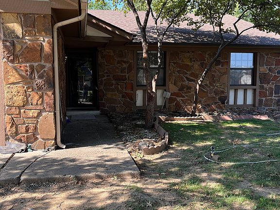 2nd image of 7608 N 122nd East Ave