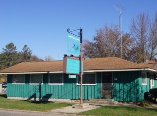 415 W Chestnut St, Harpers Ferry, IA 52146