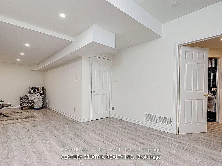 18 Hester Ct — Photo 22