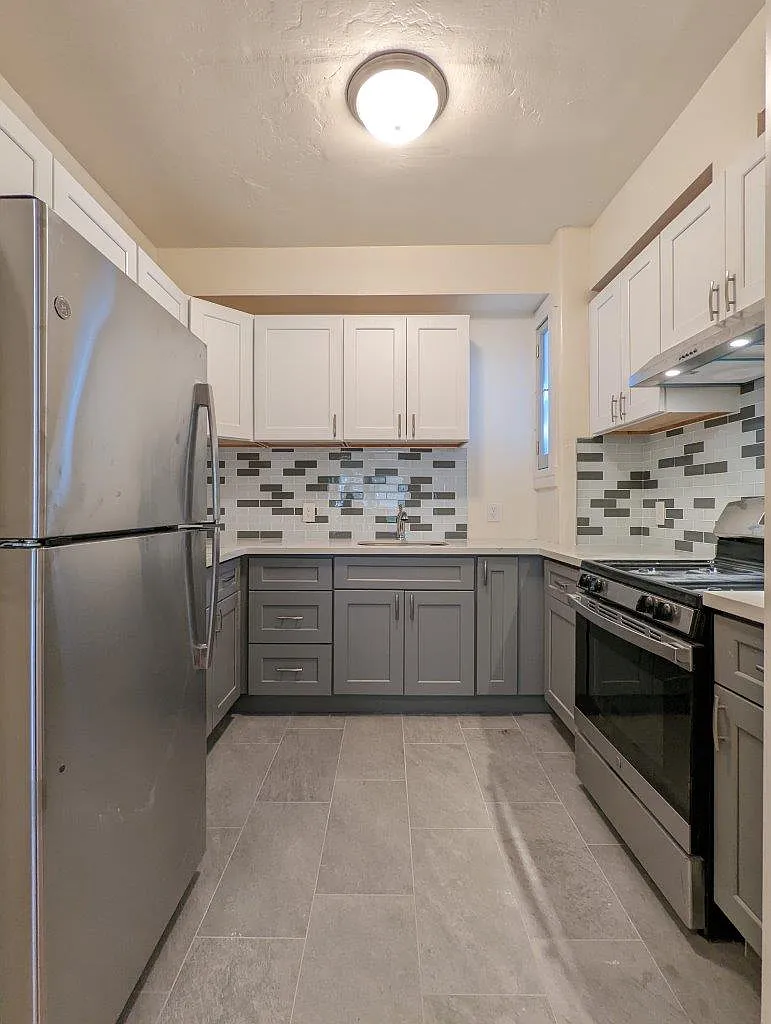 2423 Blake Street — Photo 1