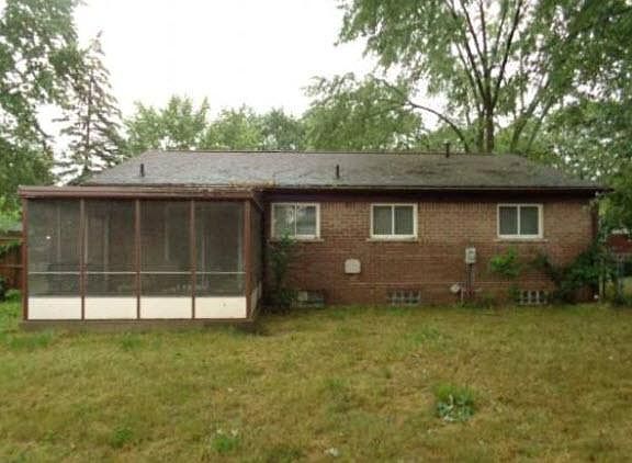 2nd image of 9984 Hamilton St