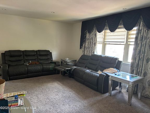 3rd image of 175 Barlow Ave Floor 2