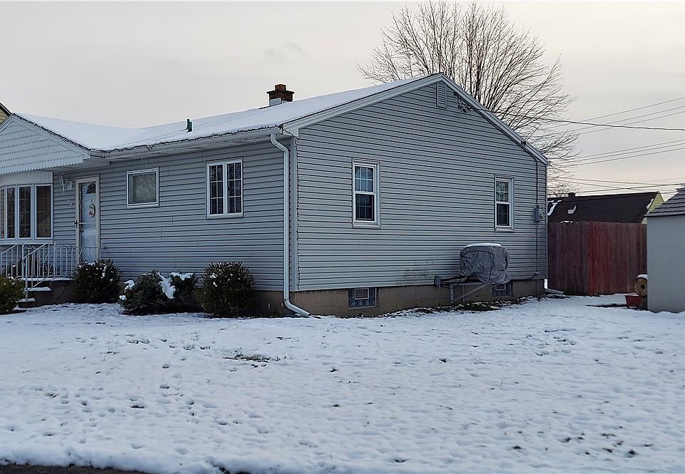 1st image of 34 Plymouth Dr