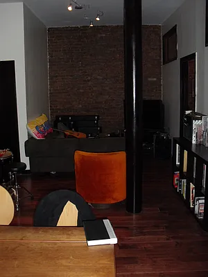 Rented by Nooklyn NYC LLC | media 9
