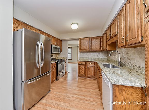 5th image of 25 Indian Trail Dr