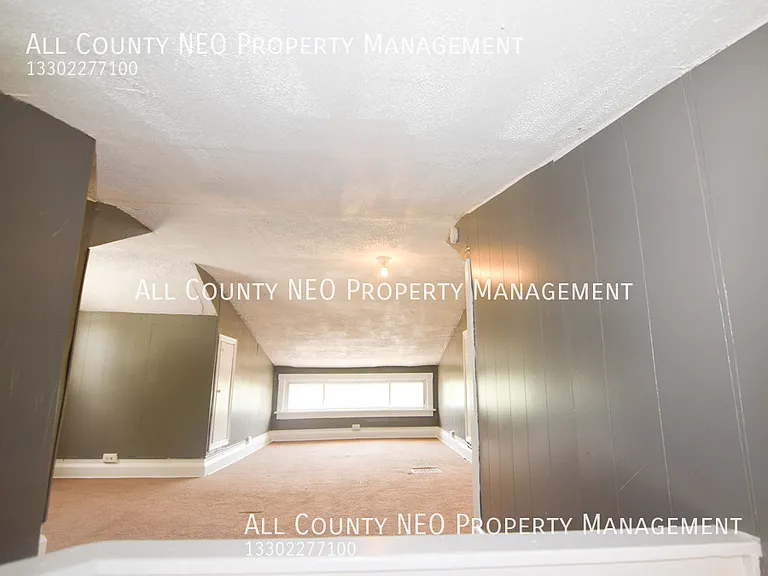 1241 Bedford Ave SW — Photo 9