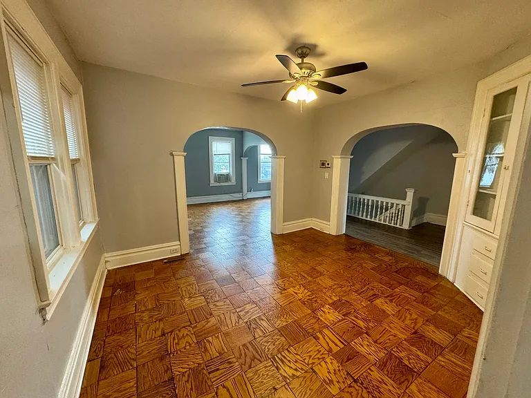 1810 Brownsville Rd — Photo 30