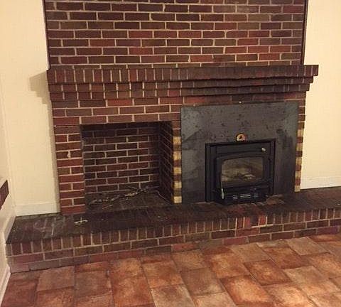 Fireplace kitchen / dining