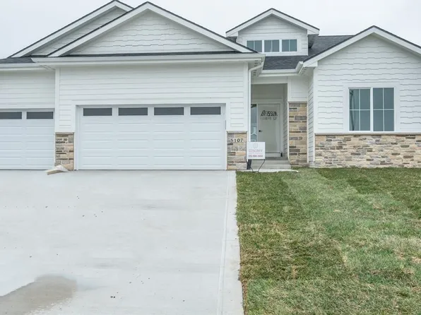5107 154th Cir, Urbandale, IA 50323