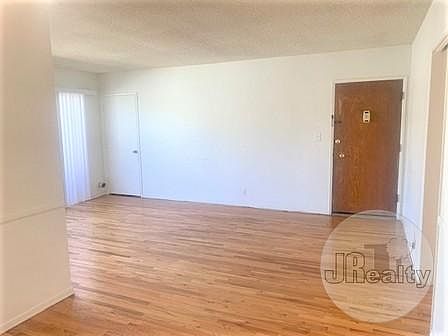 5th image of 8829 Alcott St