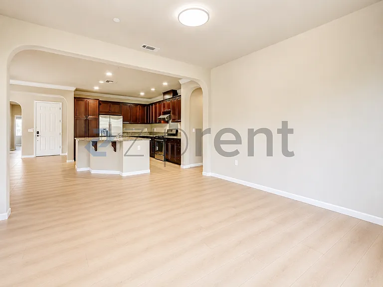 5617 Monaghan Way — Photo 5