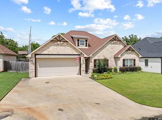 247 Kathryns Ct, Mount Pleasant, TX 75455