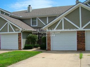 3565-3571 NE Independence Cir, Lees Summit, MO 64064