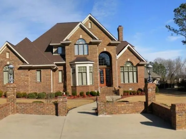 59 Knollwood Dr, Cullman, AL 35057
