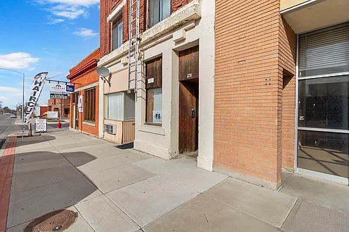 128 Broadway Ave N #2 Photo 1
