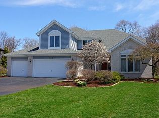 6215 Squire Ln, Willowbrook, IL 60527