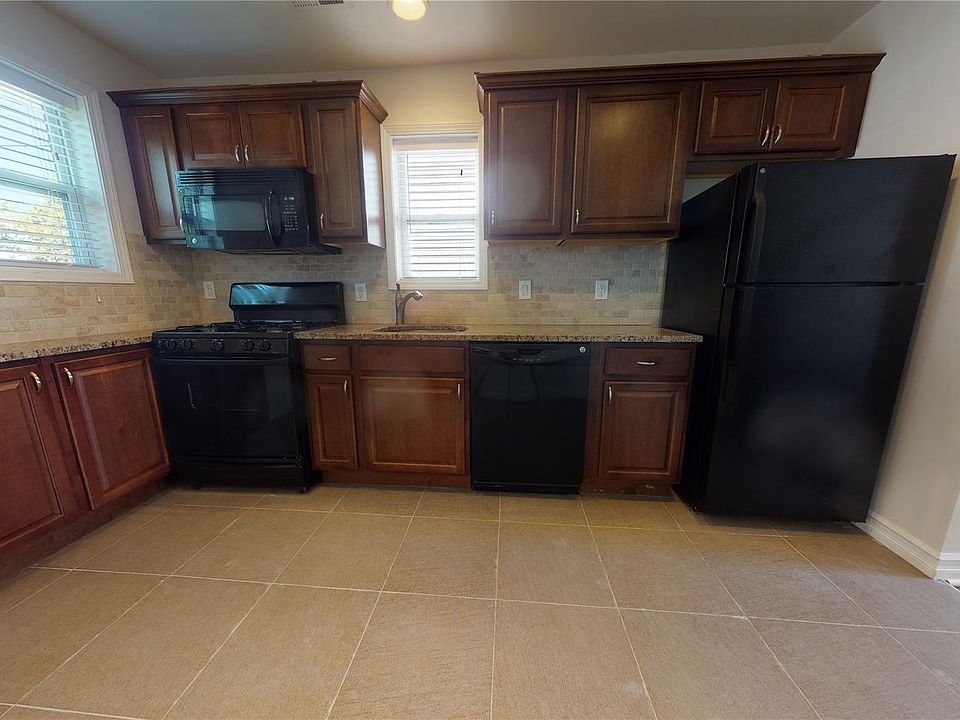 62 W Hayes Ave, photo 2