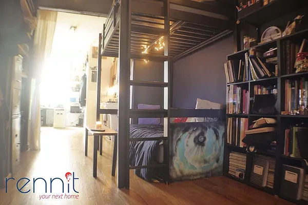 Rented by Rennit Inc. | media 32