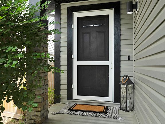 2nd image of 4029 Alexander Way SW