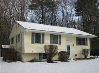 19 W Main St, Hopkinton, MA 01748