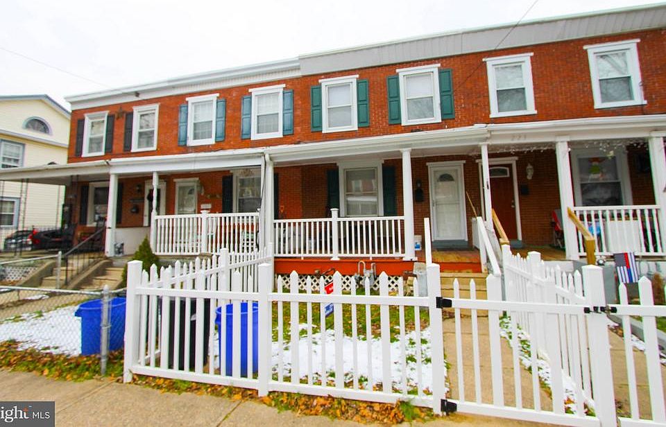 1st image of 225 Cleveland St
