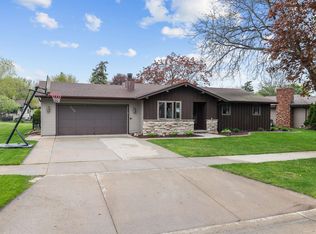 3008 E Bona Ave, Appleton, WI 54915