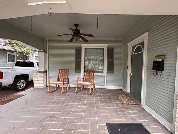 3rd image of 5830 Belmont Ave
