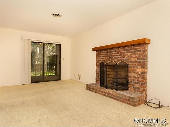 5th image of 1329A 4th Ave W