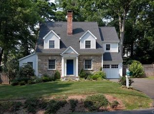 81 Middlesex Rd, Darien, CT 06820