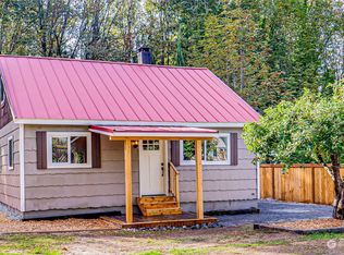 111 2nd St S, Skykomish, WA 98288