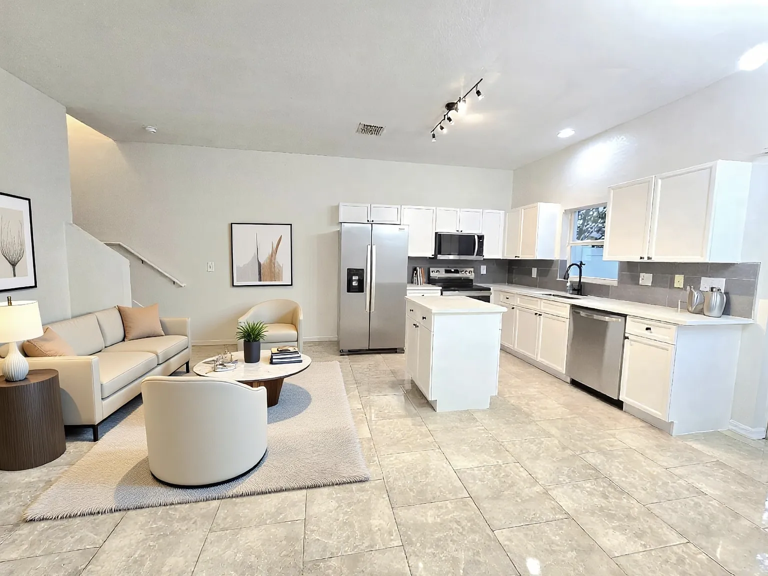 2 bed, 2.5 bath, 1350 sqft, $2,600 — Photo 2